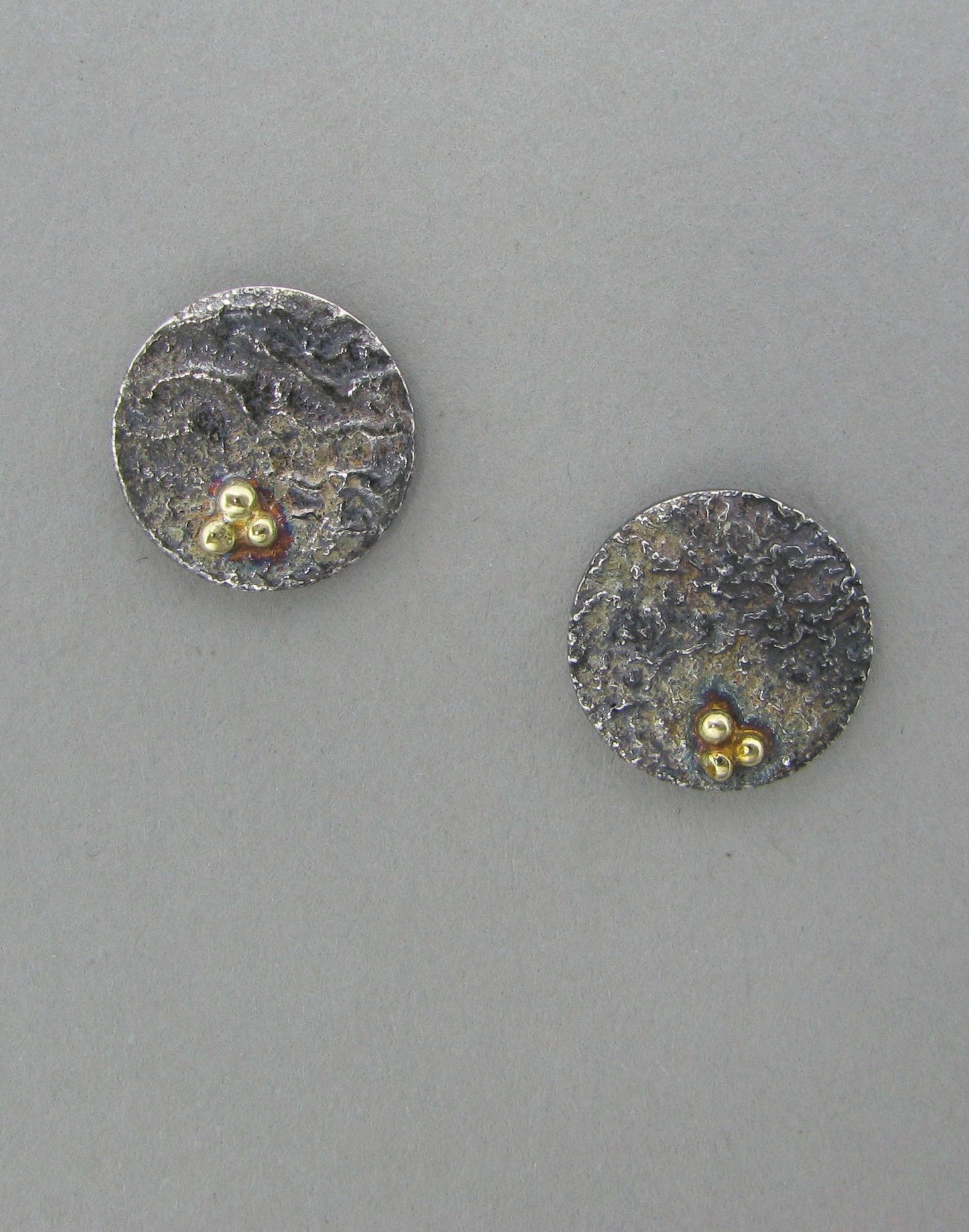 silver small disc stud earrings reticulated oxidized with gold